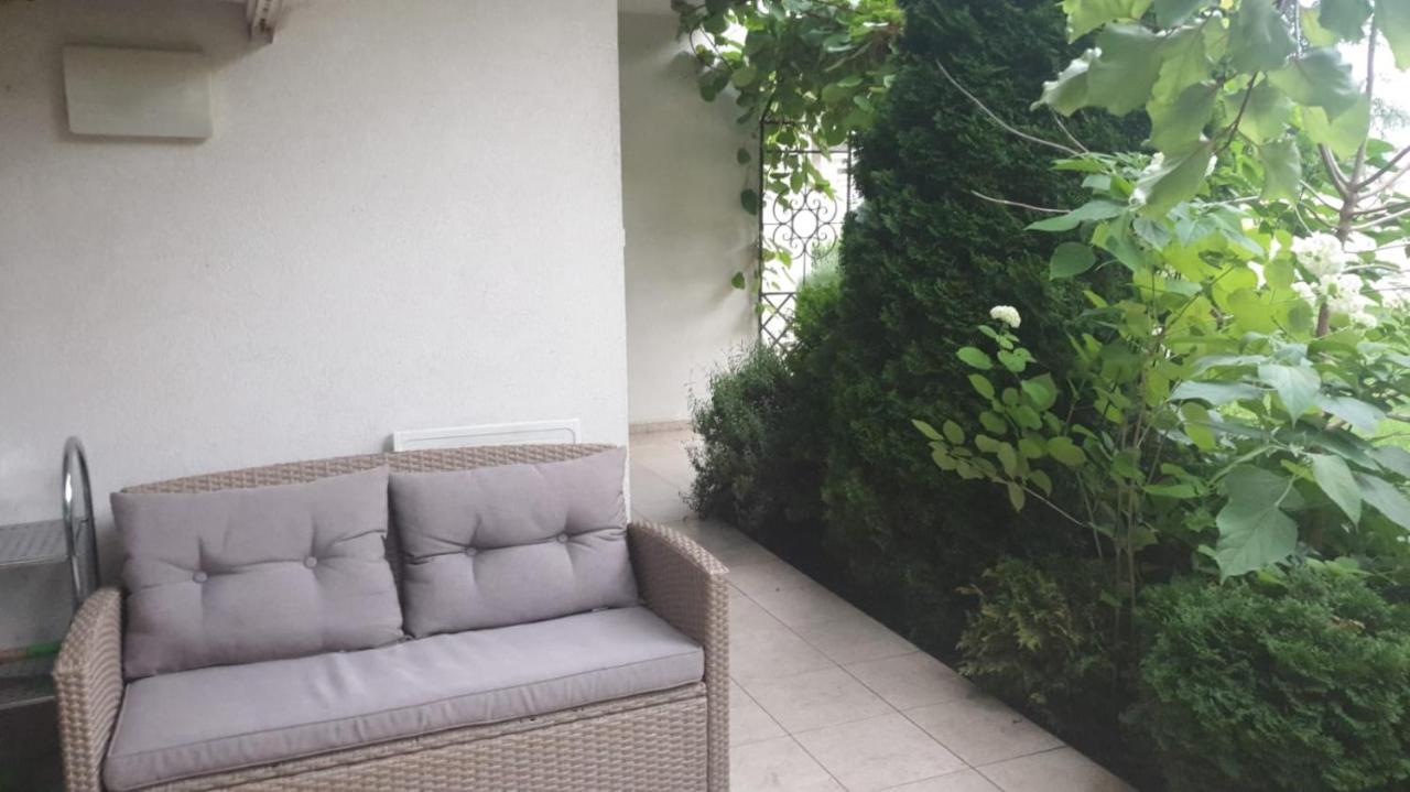 Apartment With Green Terrace ブルガス エクステリア 写真